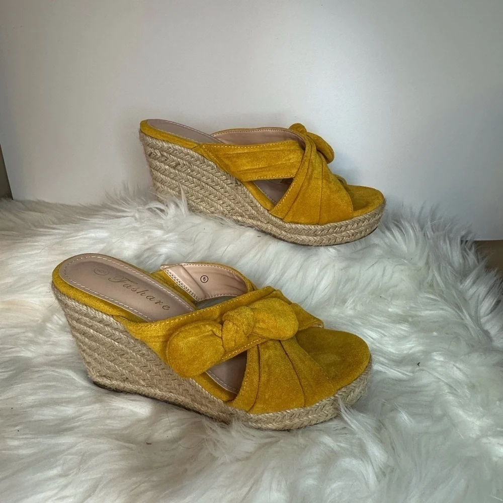 Yellow Espadrille Shoes with Suede Finish